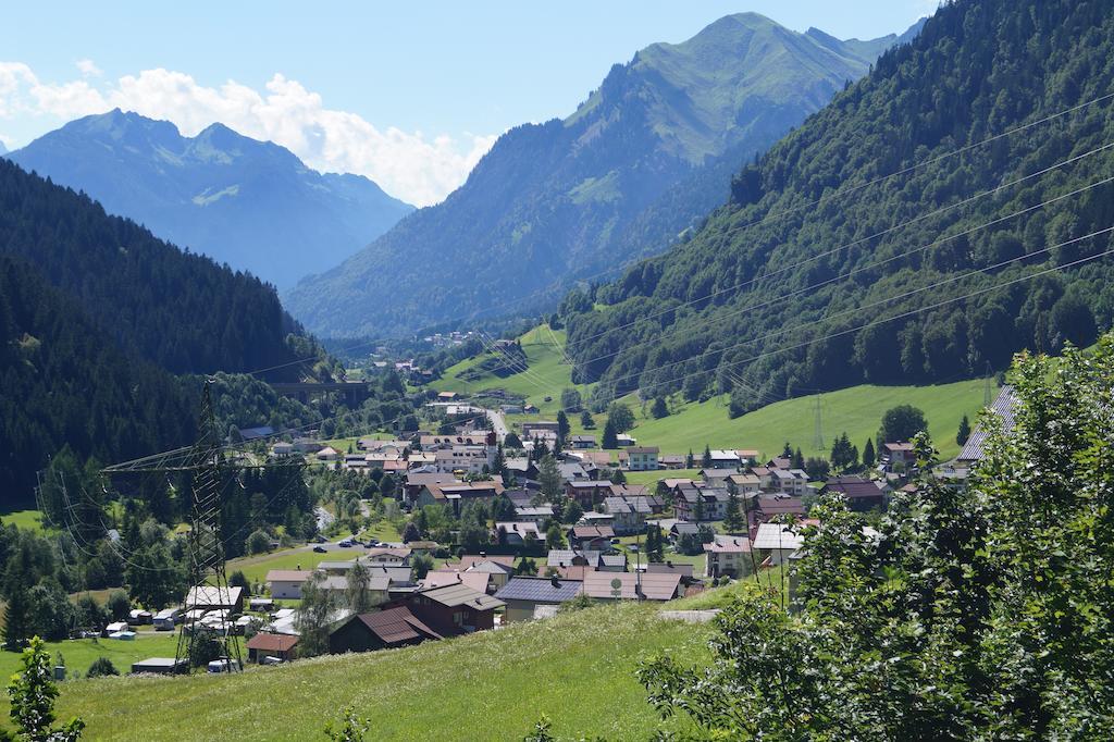 Alpine Lodge Kloesterle Am Arlberg Exteriör bild
